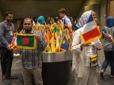 بازدید فارسی آموزان  هشتاد و چهارمین دوره دانش افزای از برج آزادی